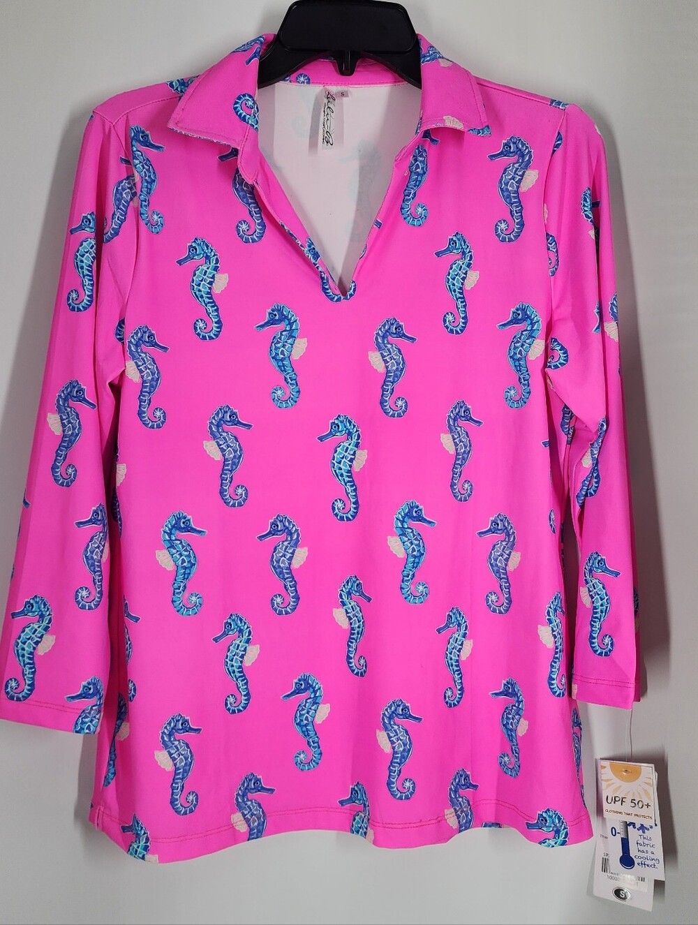 NEW LULU B Size Small 3/4-sleeve V-neck knit top fold collar UPF 50+ Seahorse